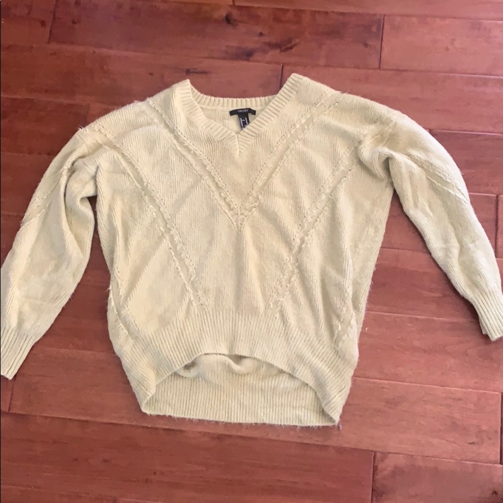 Green long sleeve sweater